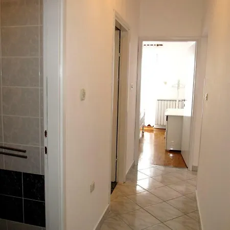 Apartment Nela 2 بولا