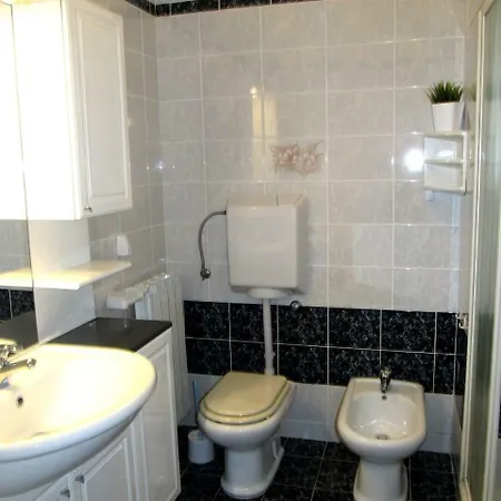 Apartment Nela 2 شقة *